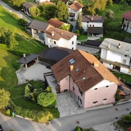 House Maharac With 3 Apartments Till 18 Persons Kamno Exterior foto